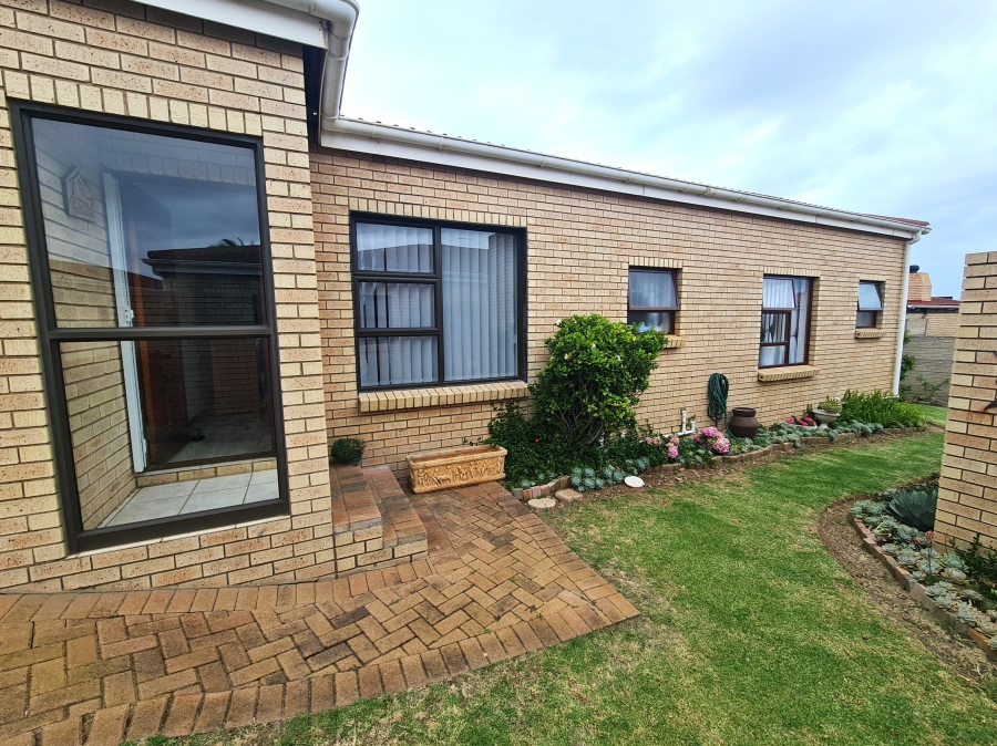 3 Bedroom Property for Sale in Jeffreys Bay Central Eastern Cape